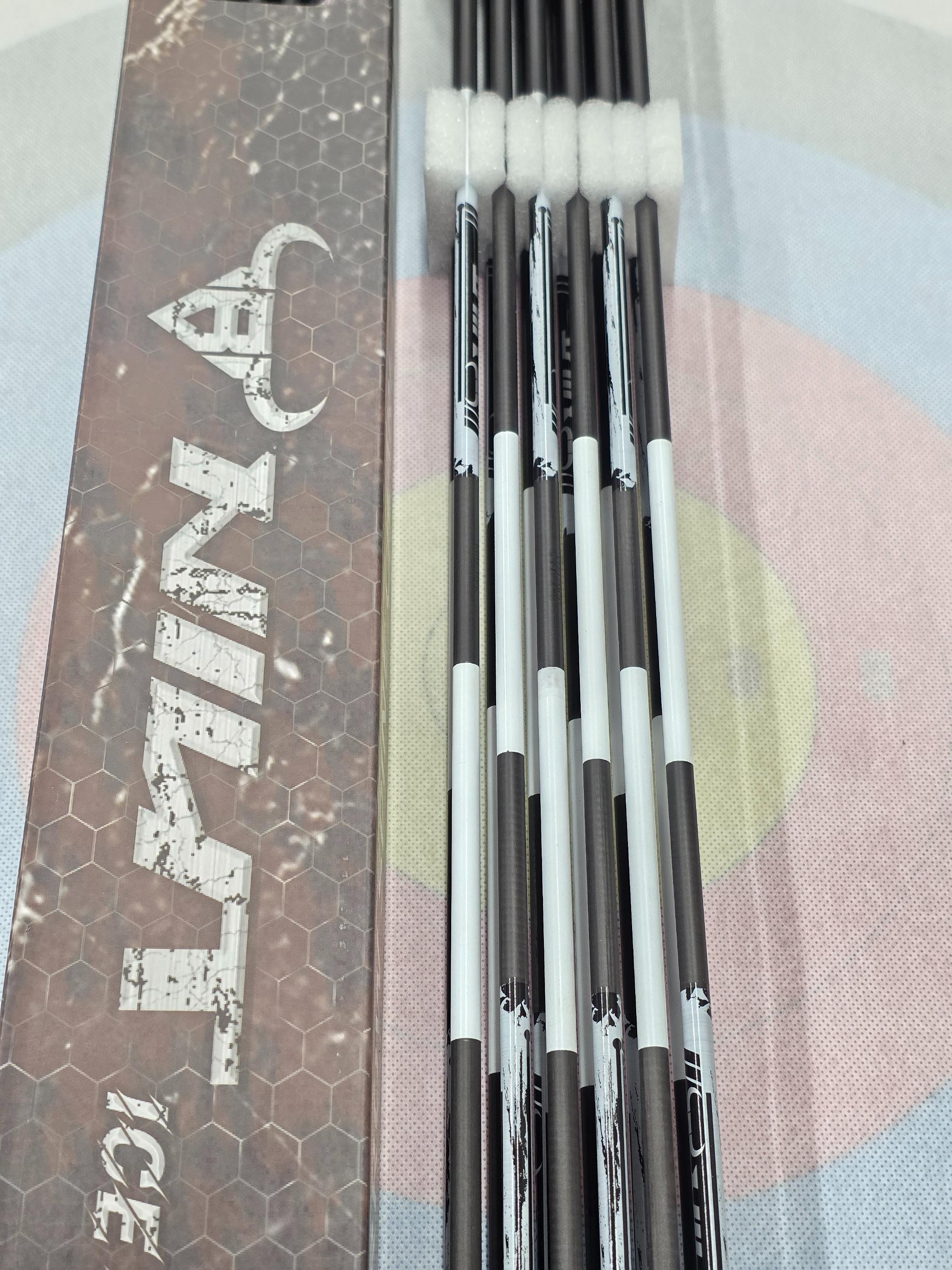 Стрела лучная карбоновая Niut Ice Hunter 12 шт